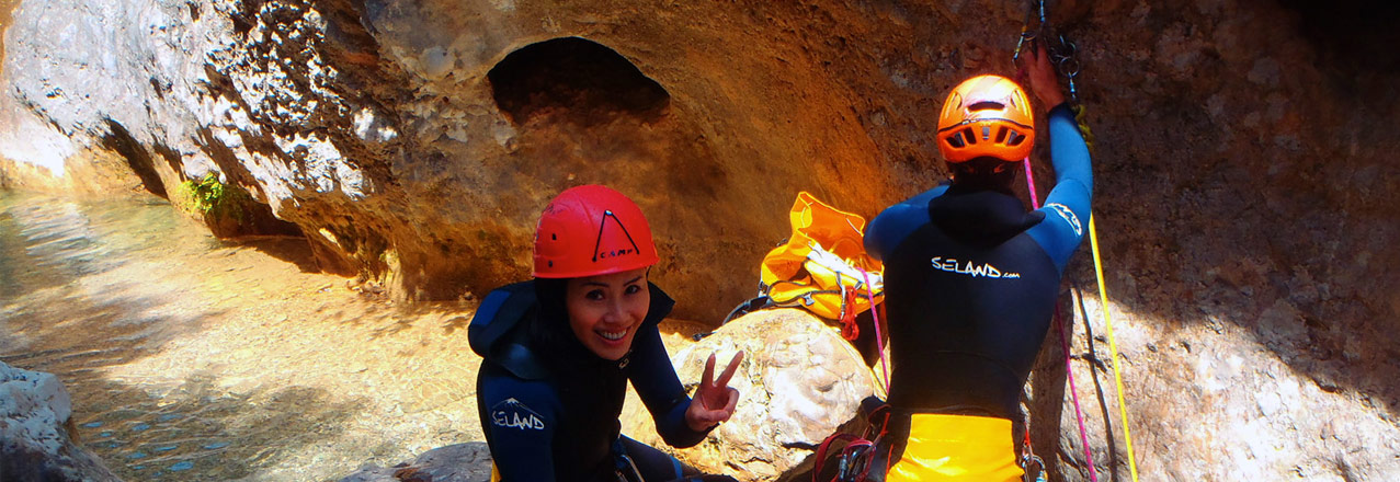 Canyoning day for beginners in Sierra de GUara