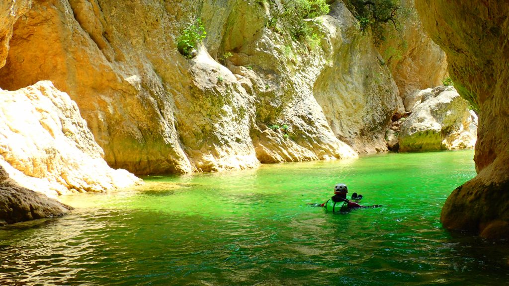 Vasques durant le canyoning du Gorgas Negras 